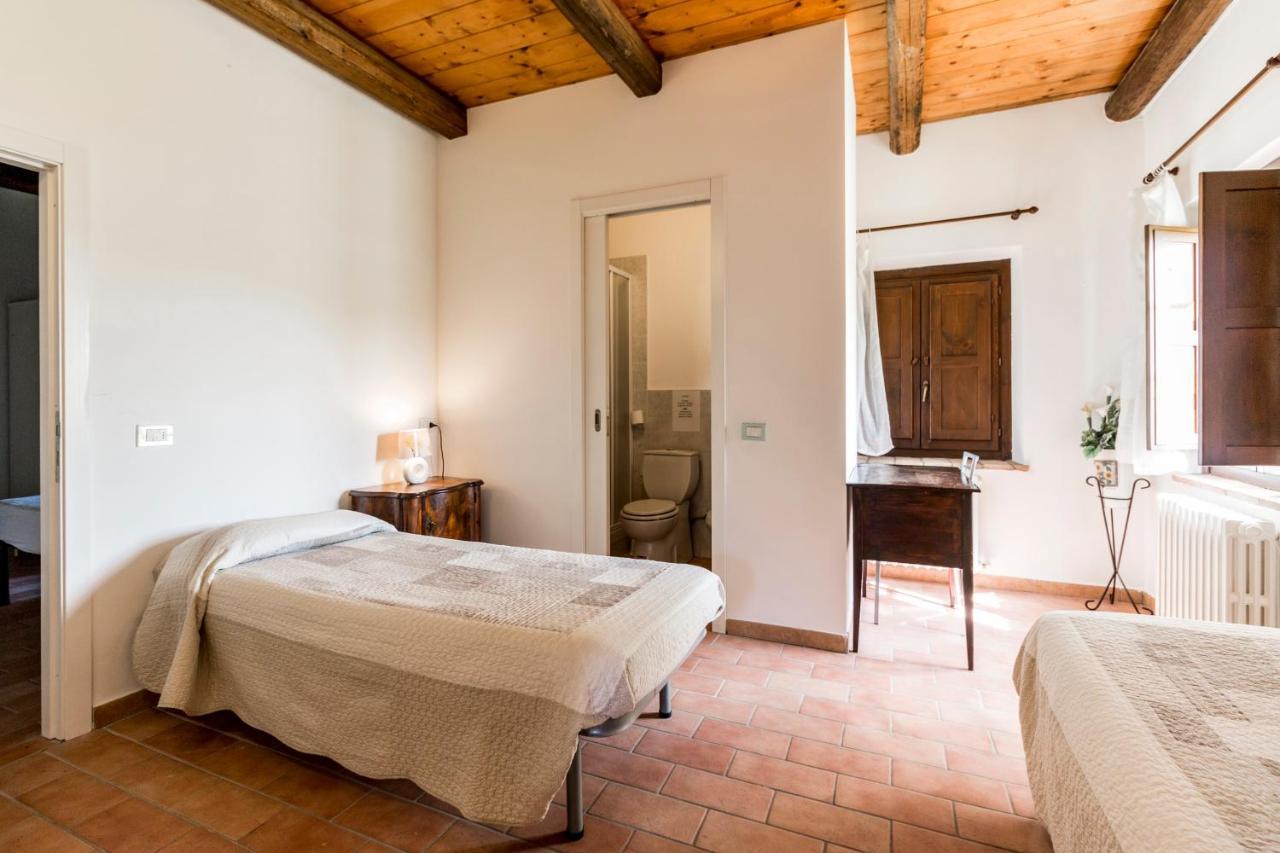 Country House La Fattoria Di Paolo Treia エクステリア 写真